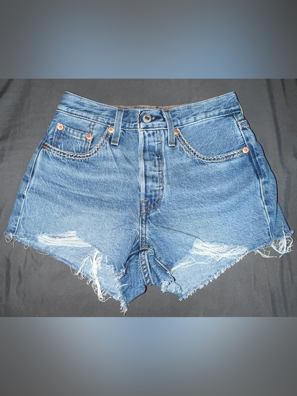 Levi’s shorts 501